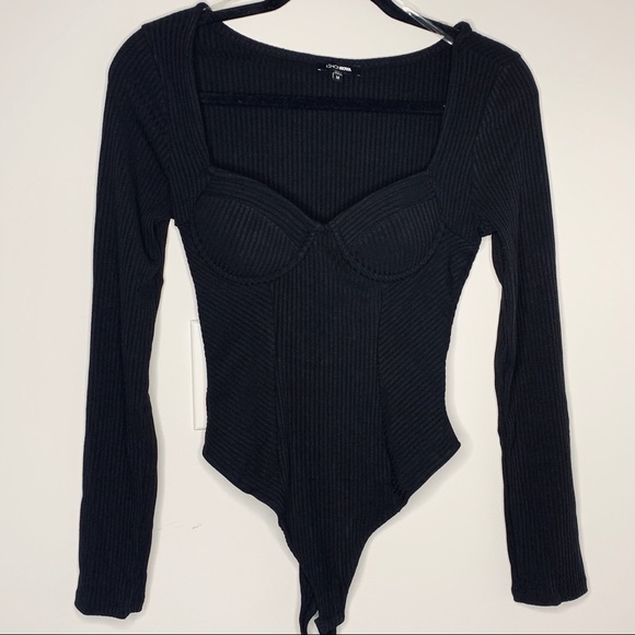 Sexy Ribbed Bodysuit - Picture 3 of 5